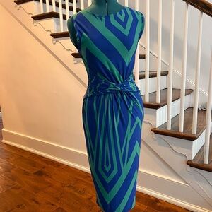 Elegant Blue and Green Geometric Midi Dress